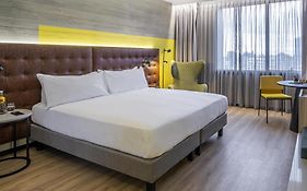 Pullman Santiago El Bosque